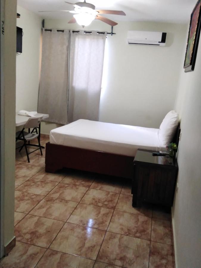 Hotel Samana Spring Extérieur photo
